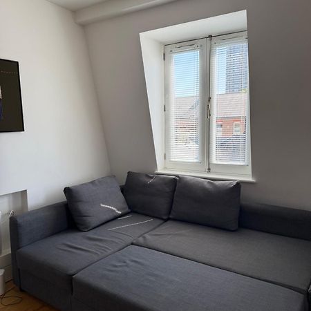 Central , Bright And Modern Flat Up To 4 People Лондон Екстериор снимка